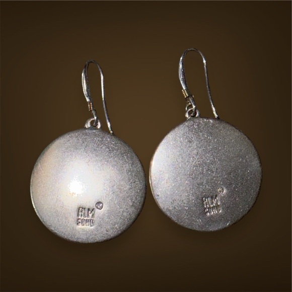 RLM-Robert Lee Morris SOHO Matte Silver Finish Disc Earrings 2” - Picture 2 of 2